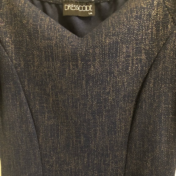 DRESSCODE LA off shoulder fitted navy mini dress - Picture 4 of 7